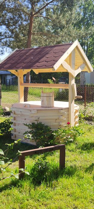 Studnia ogrodowa obudowa kręgu