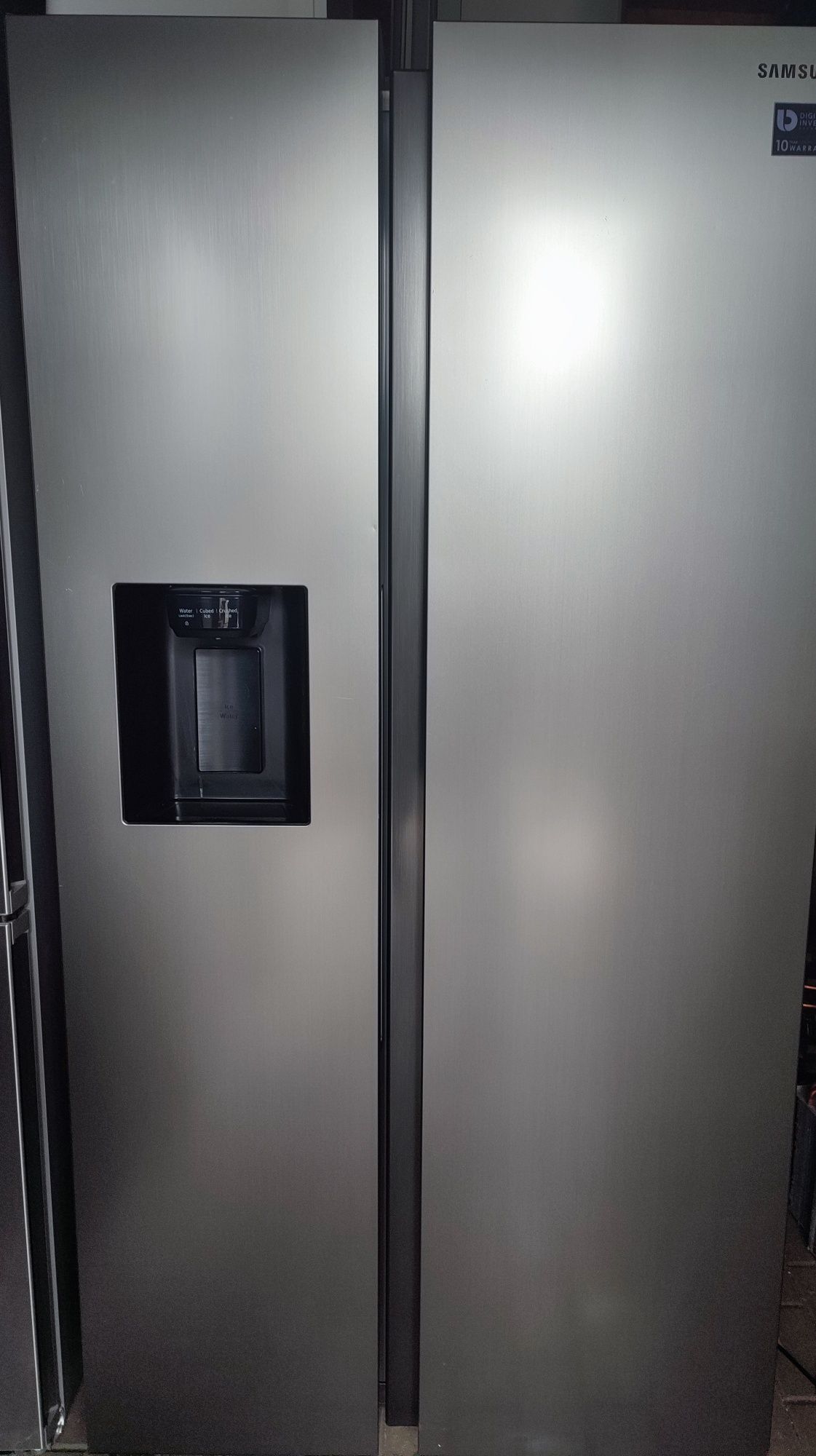 Samsung RS68N8331S9  Side by Side