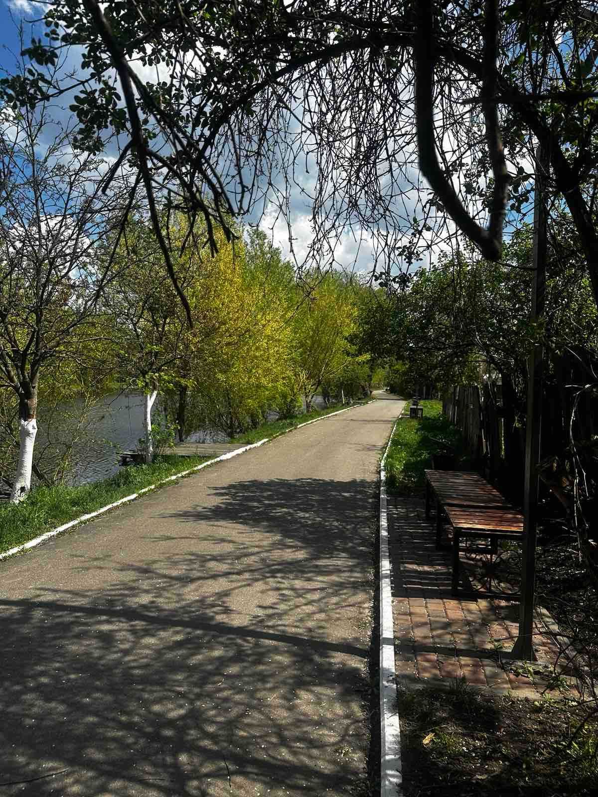 Гарний великий будинок під Києвом с.Малютянка продаж по собівартості