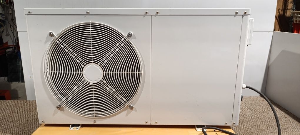 Pompa ciepła do basenu 8,5KW-uszkodzona.