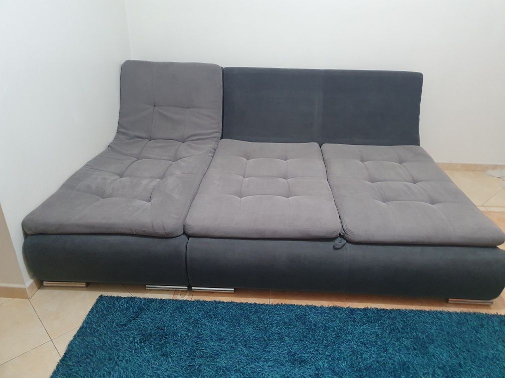 Sofa-cama. Em ótimo estado