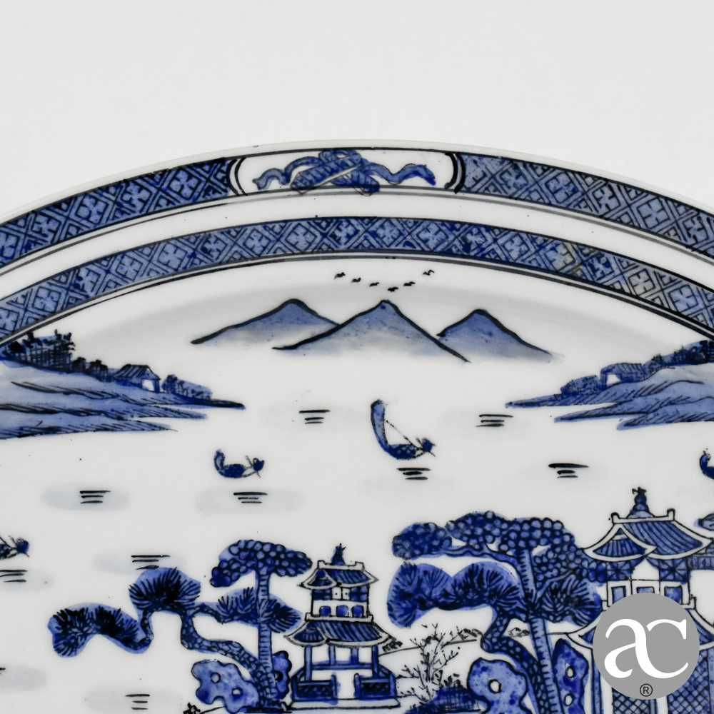 Travessa porcelana da China, decoração Cantão com pagodes e paisagem