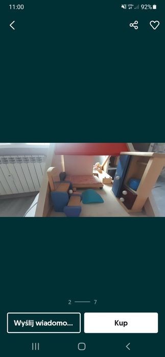 Uroczy domek dla lalek
