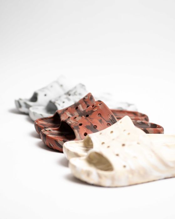 Мужские шлепанцы Crocs Classic Marbled Slide (3 цвета) Оригинал