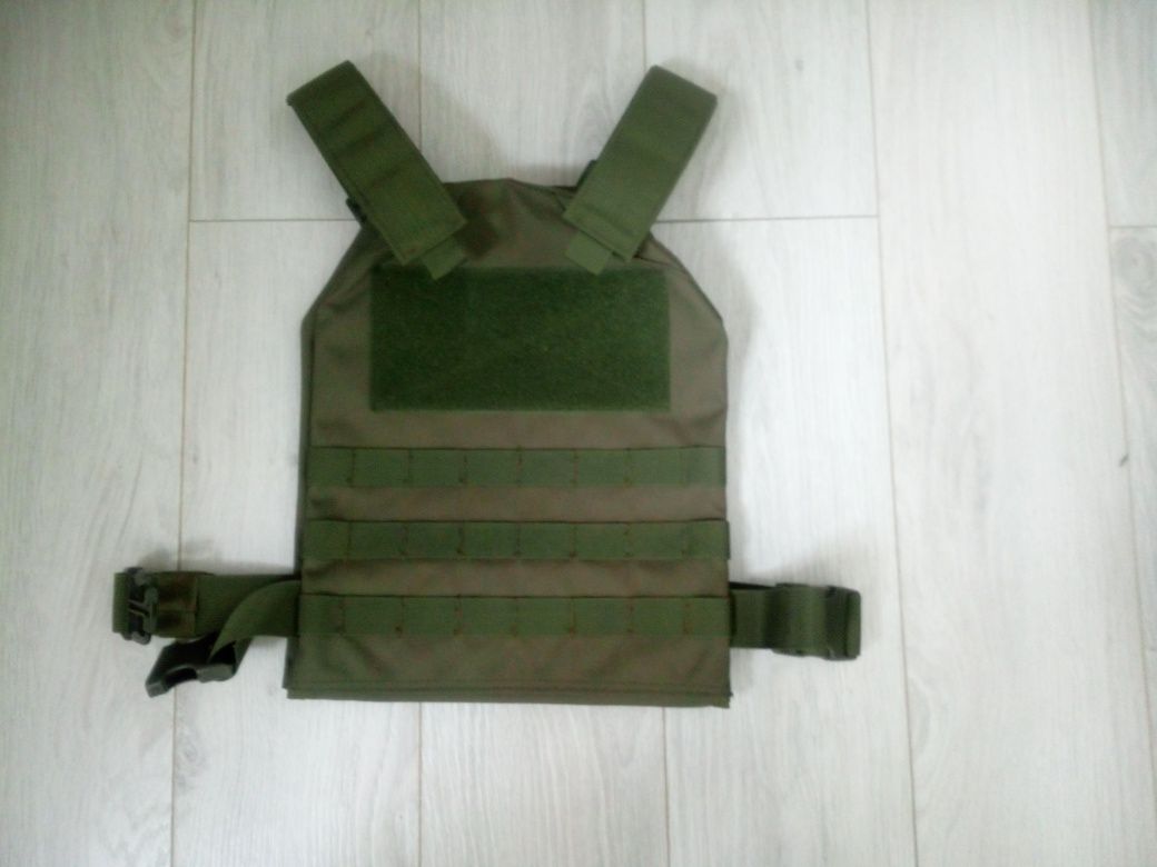 Plate Carrier 8fields z atrapami miękkich wkładów balistycznych