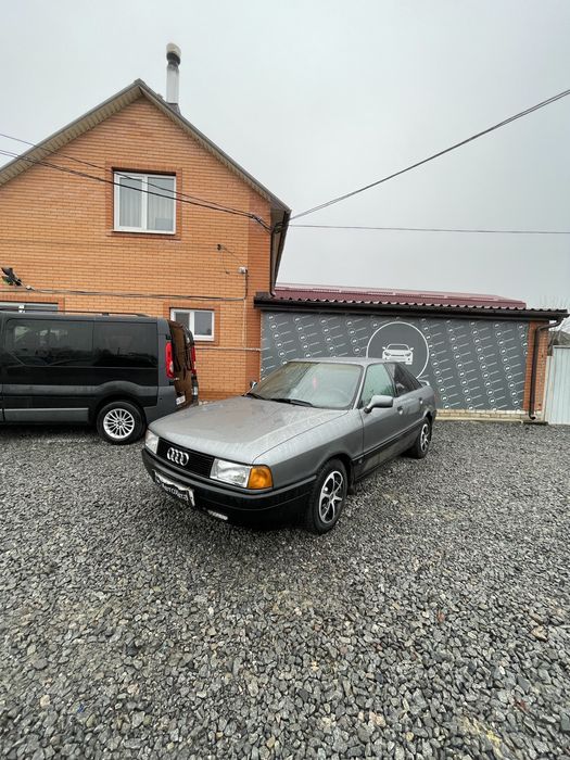 Audi 80 відреставрована