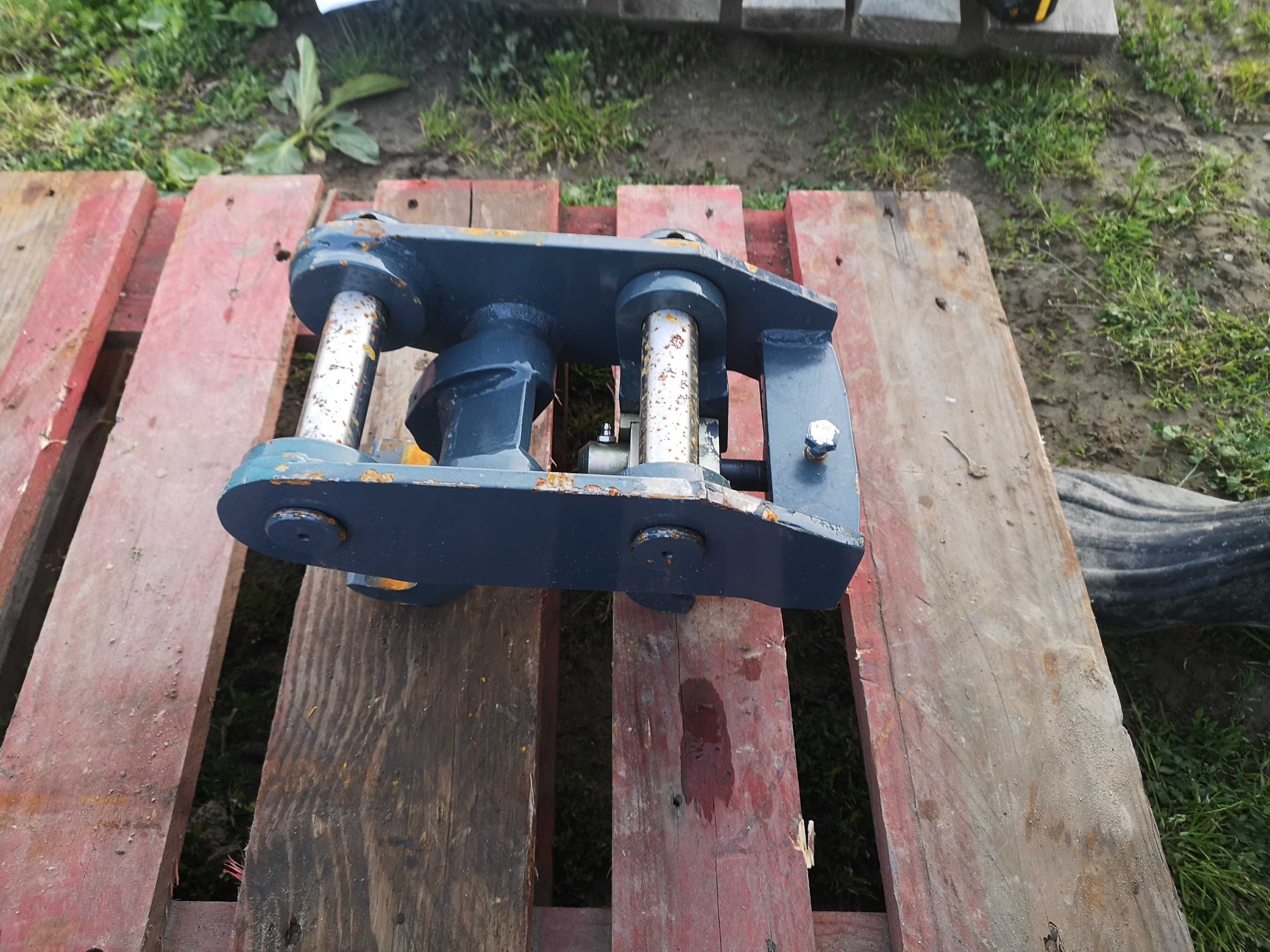 Szybkozłączka  Volvo JCB Komatsu CAT Volvo Takeuchi Doosan Kubota Case