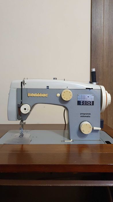 Швейна машинка Veritas