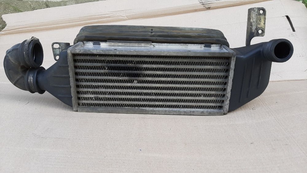 Радіатор інтеркулера Форд Мондео 2 Ford Mondeo mk2 1.8 td