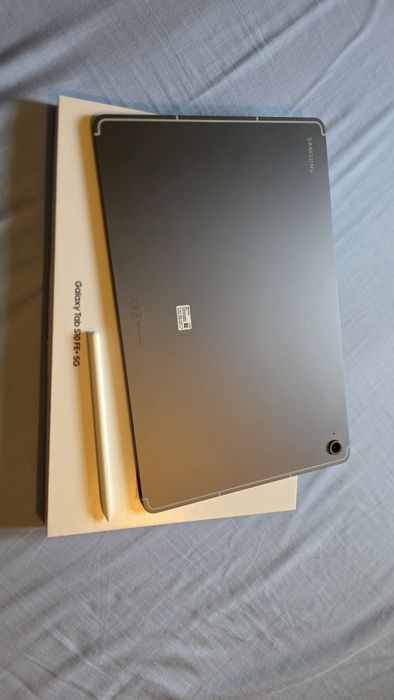 Samsung Tab S10 FE+ 5G 128GB + Teclado Slim