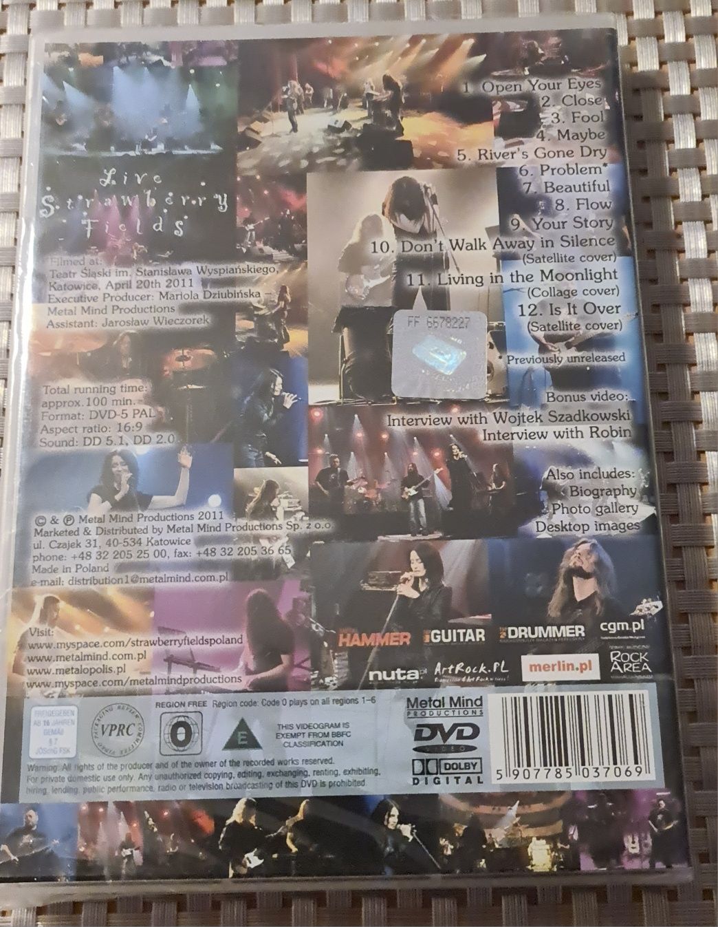 dvd Strawberry Fields/ Live