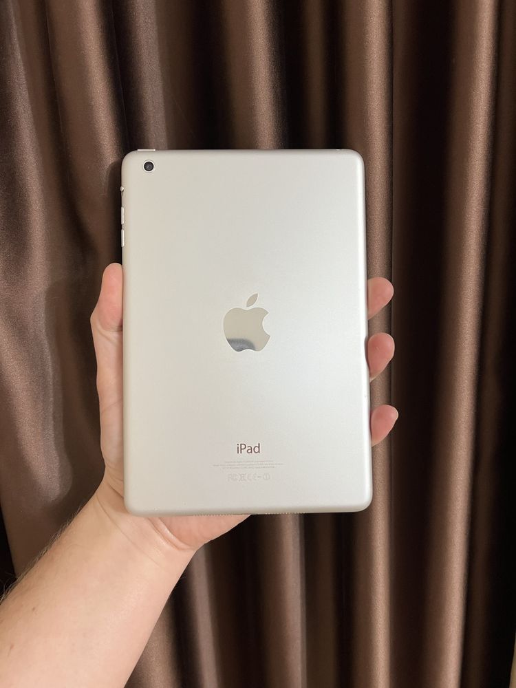 Планшет Apple iPad mini Wi-Fi 16GB MD531 White