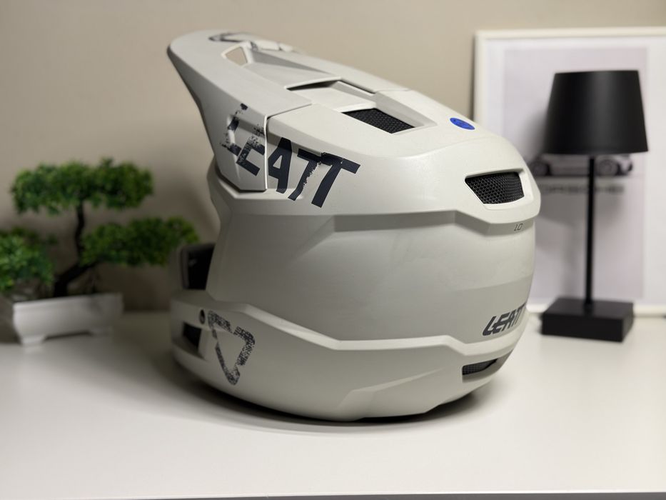 Шлем | Шолом Leatt 1.0 XL 59-62 Новий