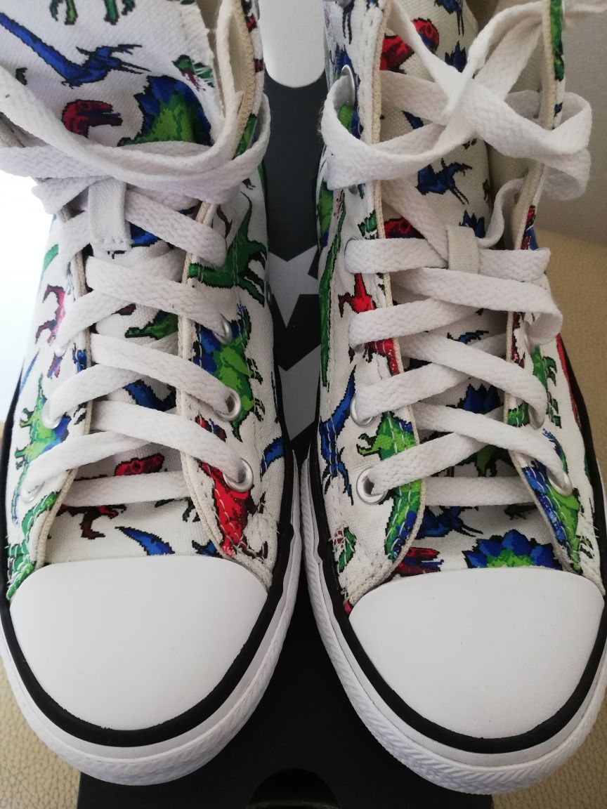 Super converse w dinozaury rozm 35 36 jak nowe