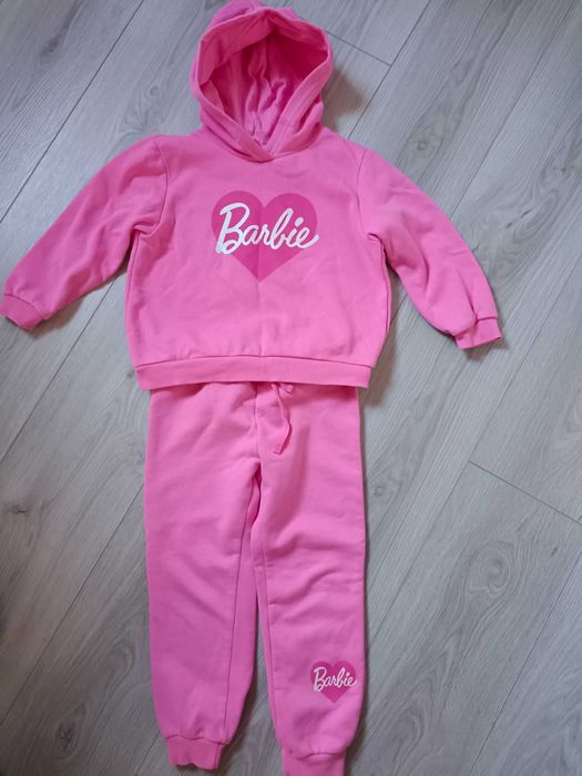 Dres 110 dresy dziewczęcy dresik do przedszkola Barbie HM