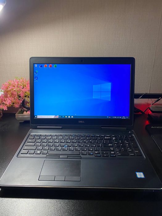 Ноутбук DELL Precision 7510 i7-6920HQ 16/256gb