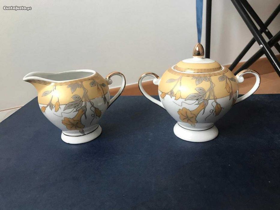 Conjunto chá e bolo