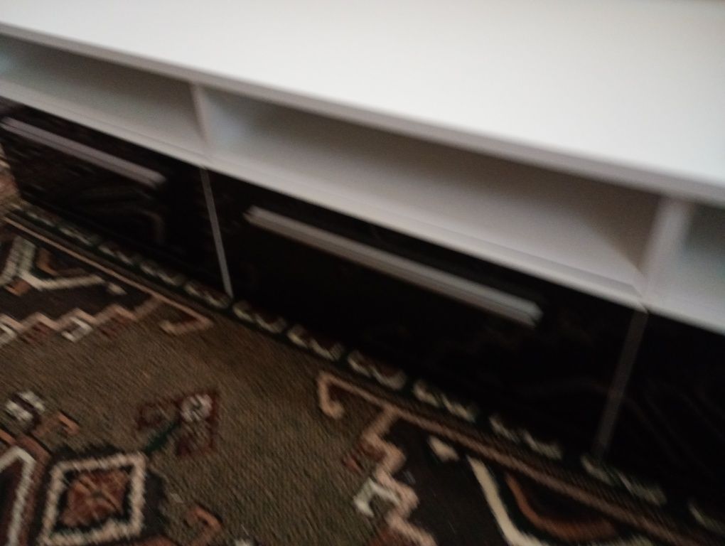 Szafka pod telewizor