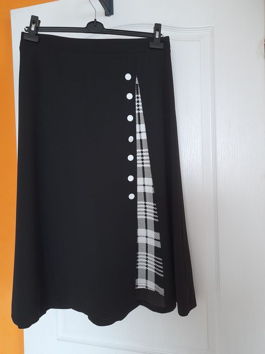 Spódniczka damska nowa czarno biala