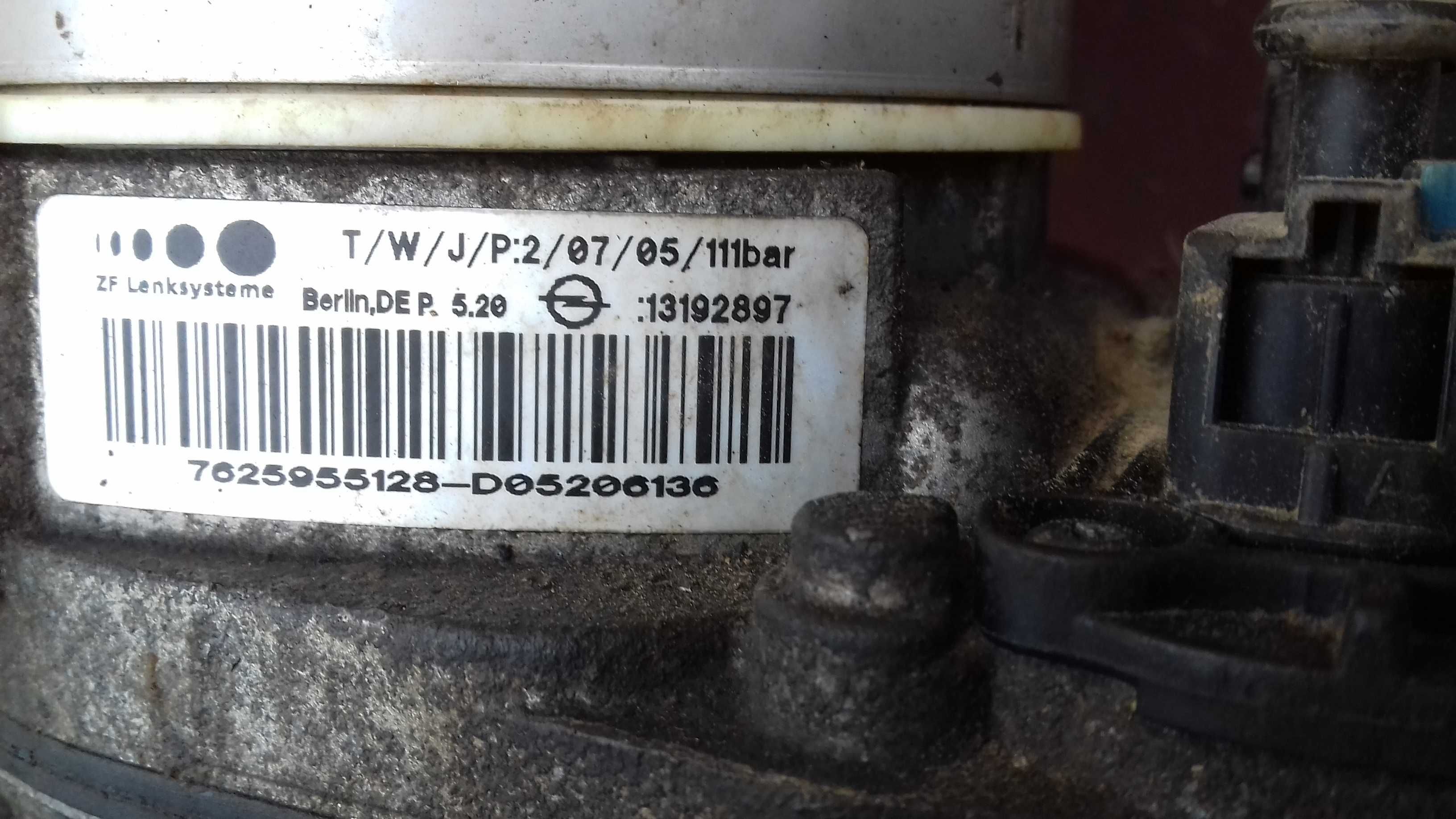 Pompa wspomagania Opel Astra III H Zafira B