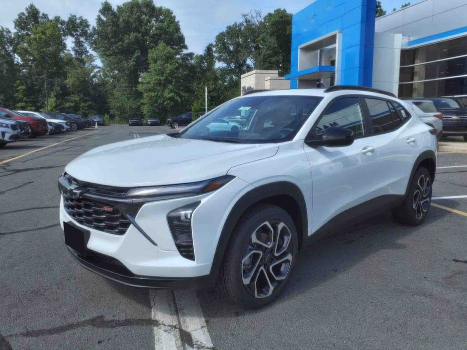 Chevrolet Trax RS with 2RS      2025