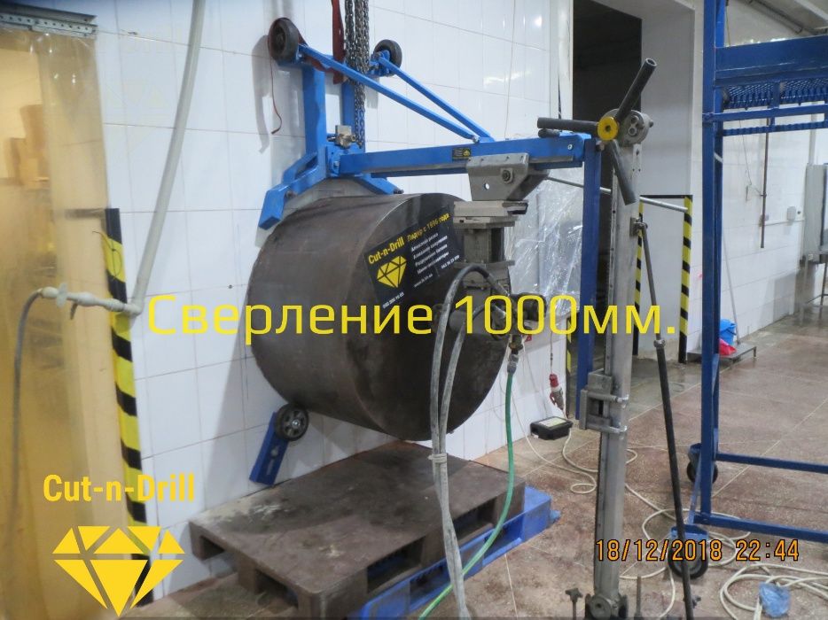 Алмазное сверление (бурение) отверстий в железобетоне буте кирпиче