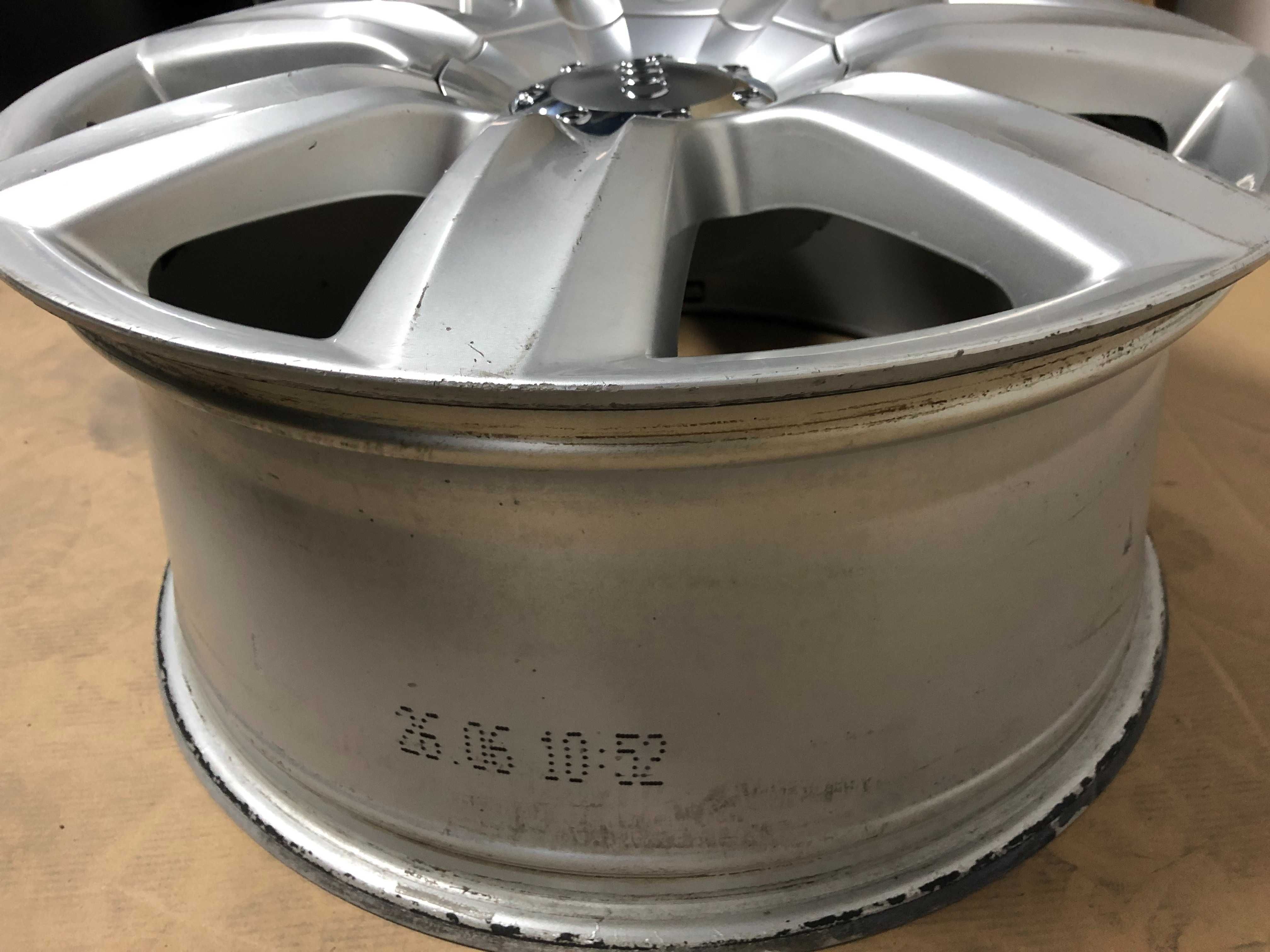 Felga pojedyncza AUDI Q7 4L0 8,5J x 19 ET62 5x130