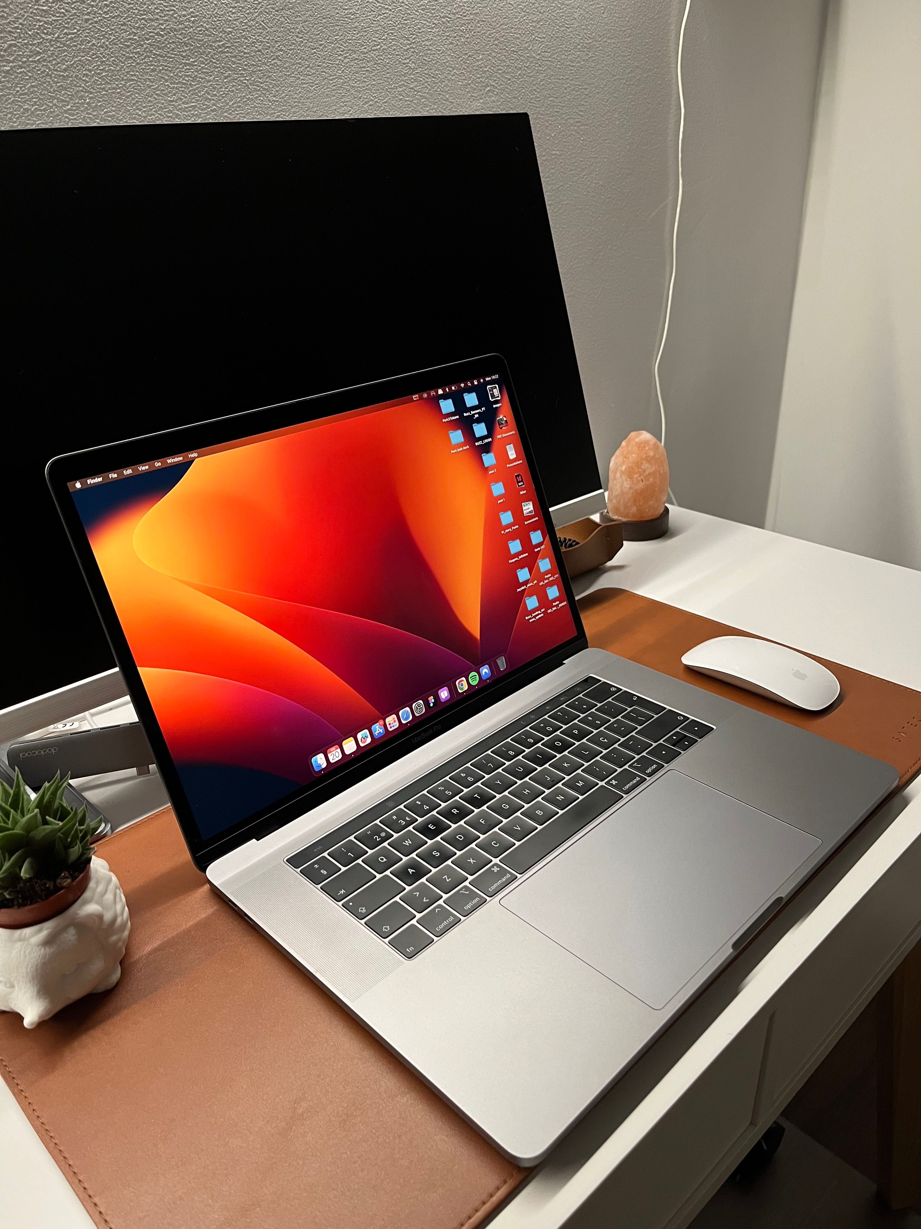 MacBook Pro 15" - 2018