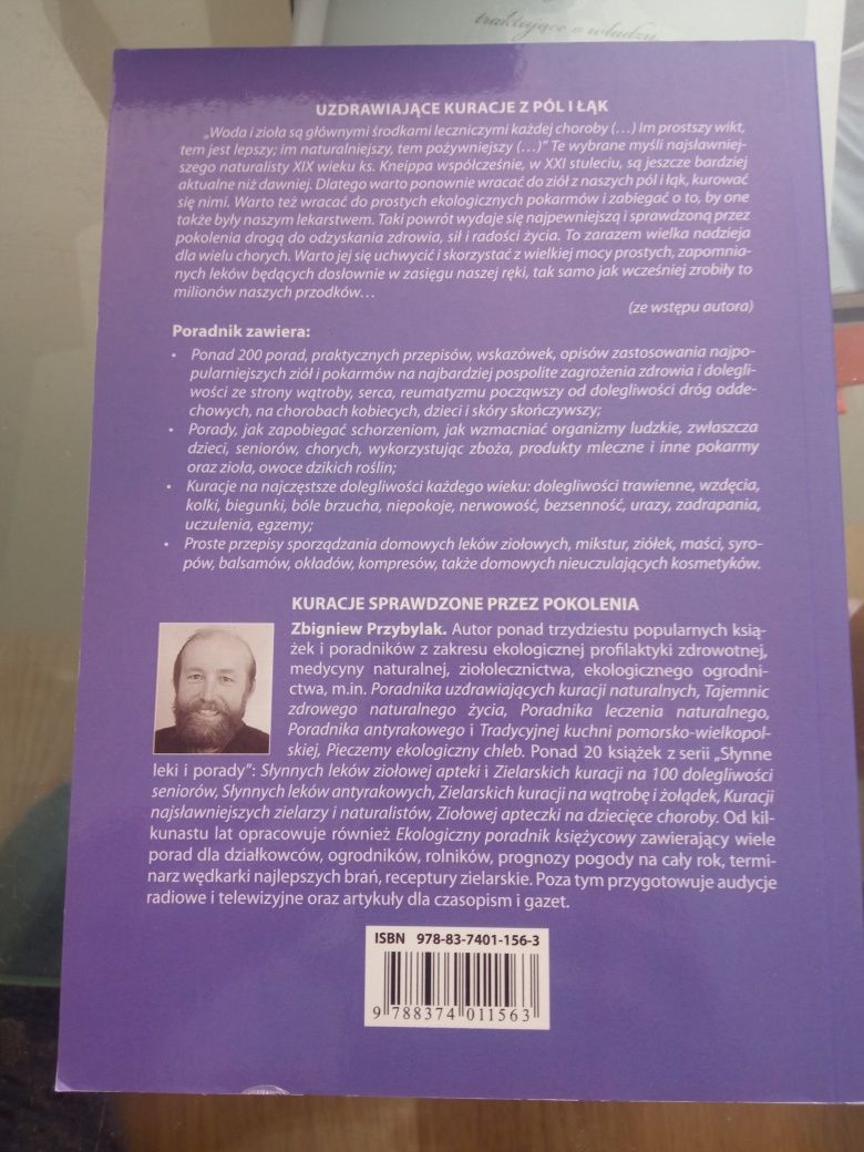 Sławna uzdrawiająca apteczka z pół i łąk - Zbigniew Przybylak