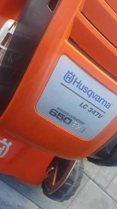 Kosiarka spalinowa z napędem Husgvarna LC 347 V