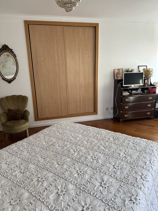 Quarto Setúbal junto ao Jardim Bonfim. 15m2. Em ap com varanda.