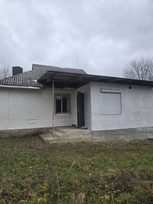 Продаж будинку  зі зручностями с.Потоки .