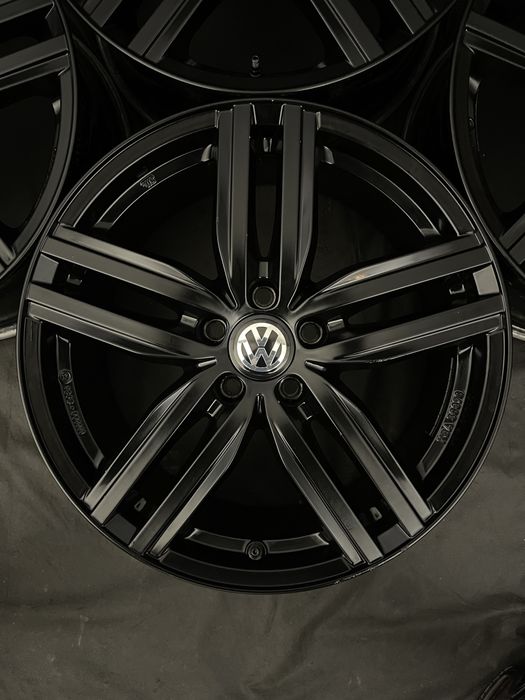 Диски R18 5x112 Et40 8J. Volkswagen Passat B8 B7 NMS Tiguan CC Arteon