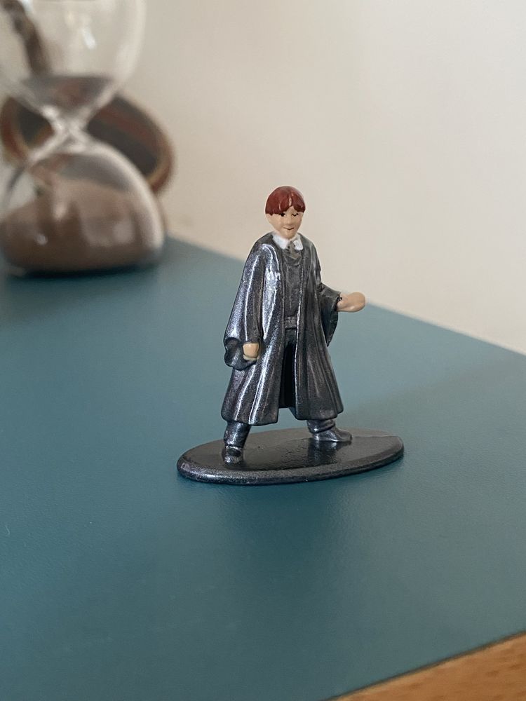 Ron Weasley - Harry Potter figura metálica / Edição limitada