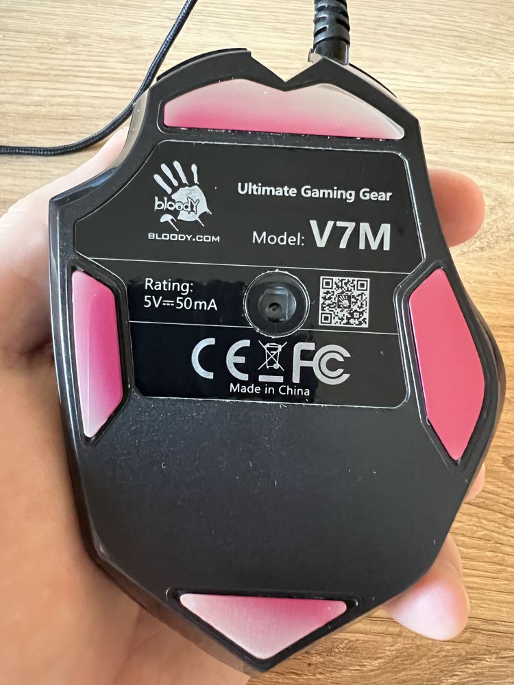 Мишка Bloody V7M