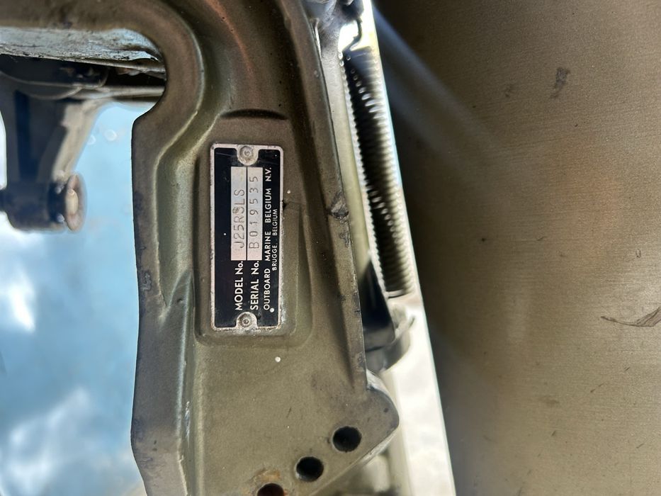 Продам лодочний двигун Johnson 25