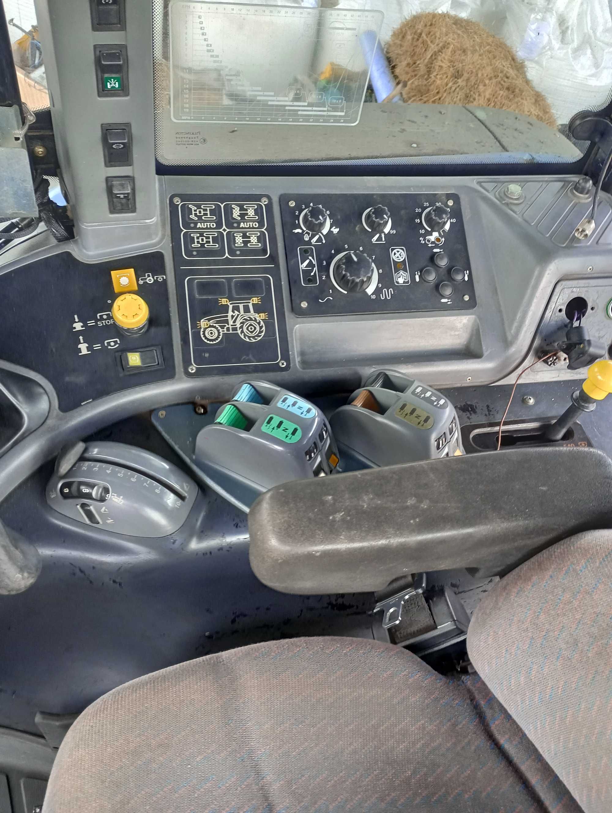 ciągnik New Holland TM190