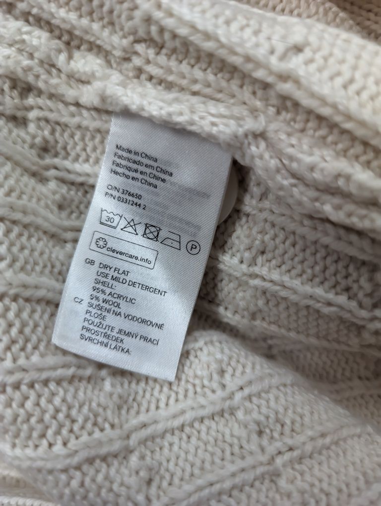 Kremowe ponczo peleryna z golfem gruby splot z wełną H&M M 38 oversize