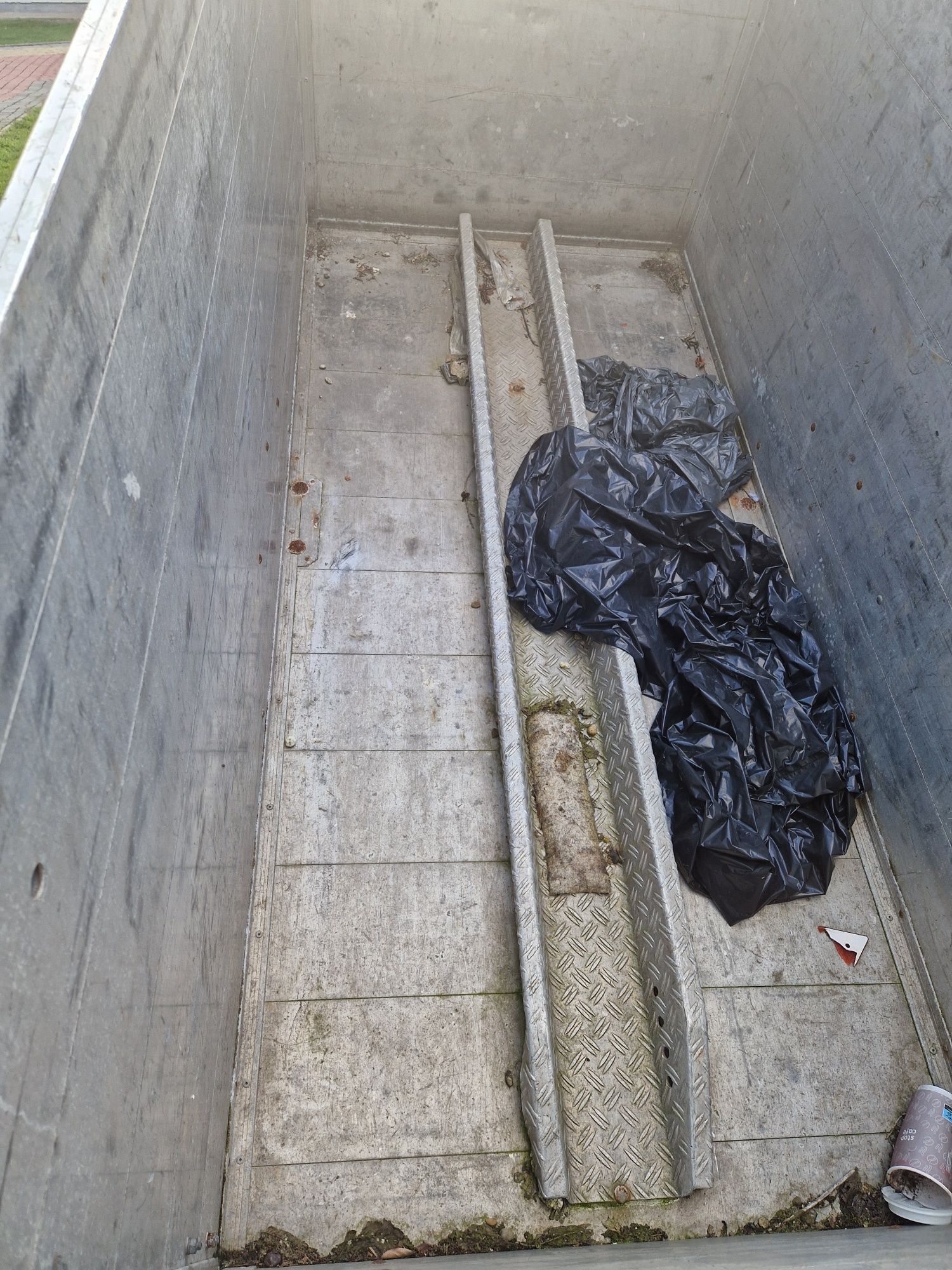 Przyczepa samochodowa 650kg