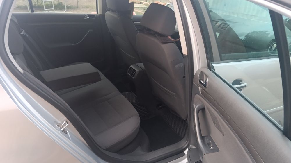 Volkswagen Golf 1.6 mpi