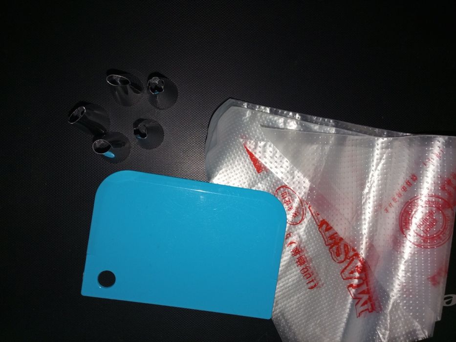 Набор для торта, шпатель для вирівнювання, мішки та насадки для крему,