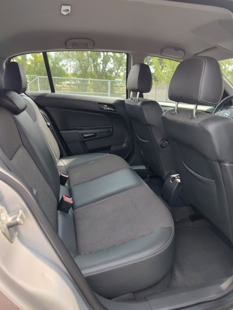 Opel Astra H opc line