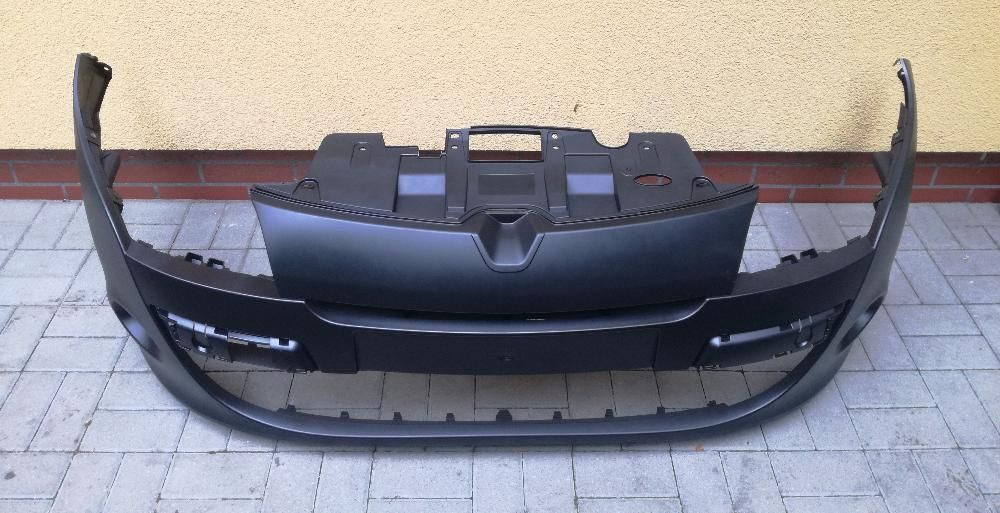 RENAULT MEGANE III zderzak przedni + osprzęt