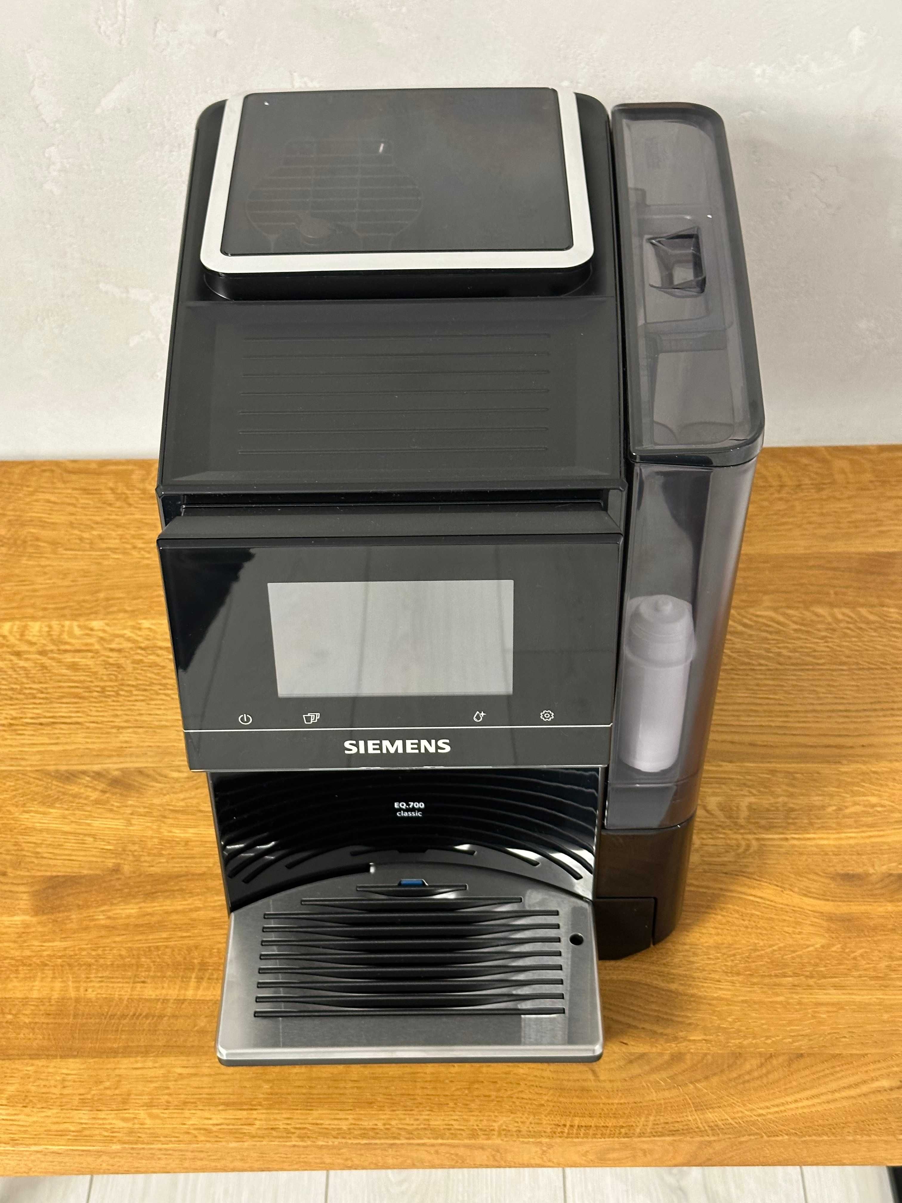 Ekspres SIEMENS EQ700 TP713R19 Czarny (Cold Brew) - NOWY !!!
