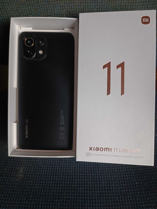 Xiaomi 11 Lite 5G NE 8/128 куп. Розетка 2 міс назад, кор. менше неділі