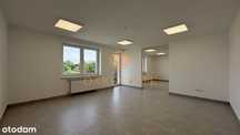 Jasny lokal 60 m², Parking | Centrum Bodzentyna