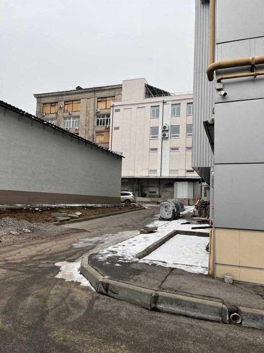 Оренда приміщення 1300м2/ пр. Наки/ м. Наукова