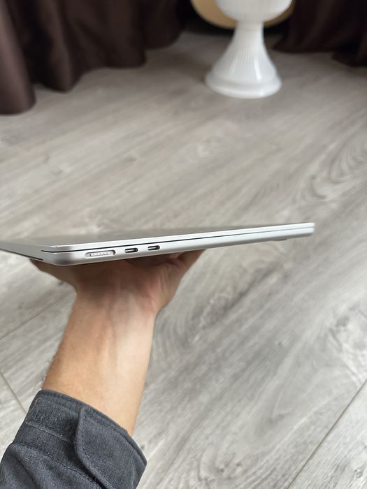 Macbook Air M3 2024 рік 100%