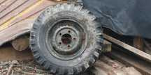 Opona Firestone 7,50-16 C z felgą (chyba do Gaz 69)