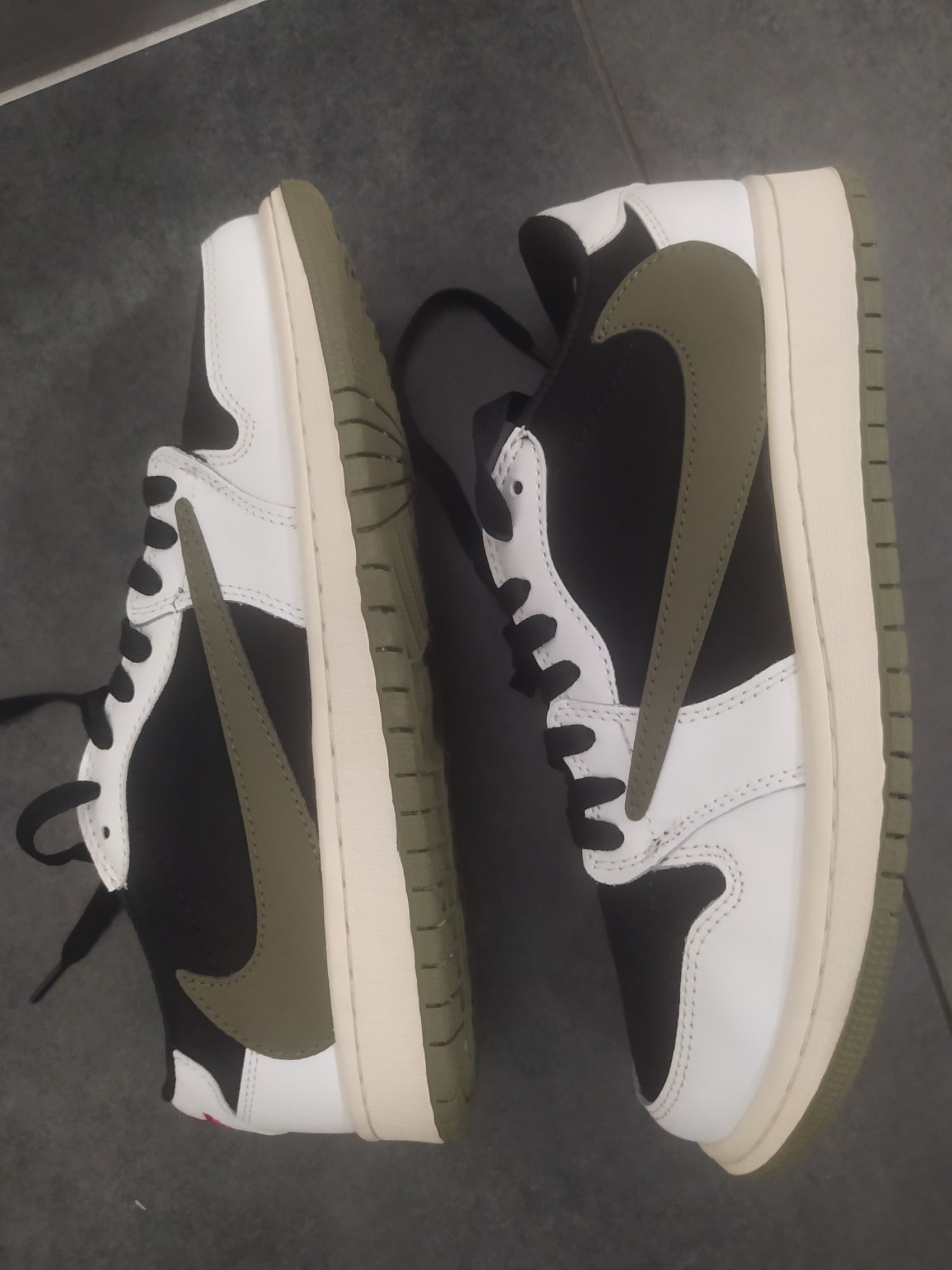 Jordan 1 Retro Low OG SP Travis Scott Olive R.41